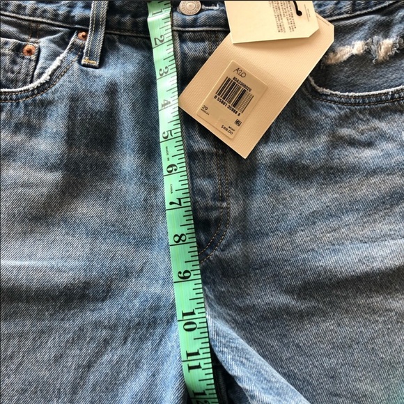 Levis's 501 Mid Thigh Shorts- Luxor Night - Picture 7 of 9